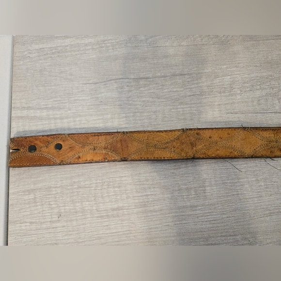 Vintage Belt USA Brown Men's Size 36 No buckle Unsure Of Brand - Picture 2 of 8